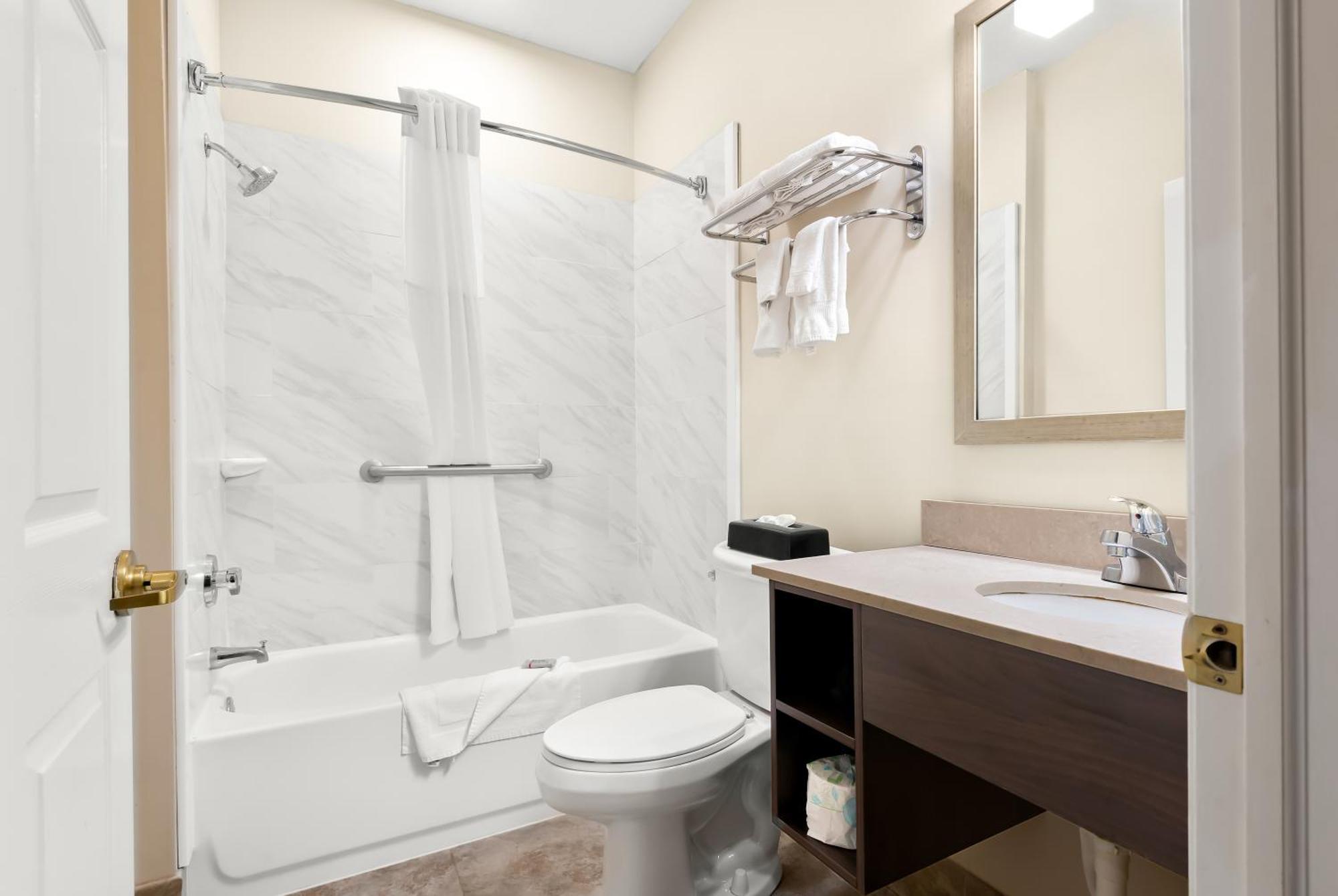 Best Western Palmyra Inn & Suites Kültér fotó