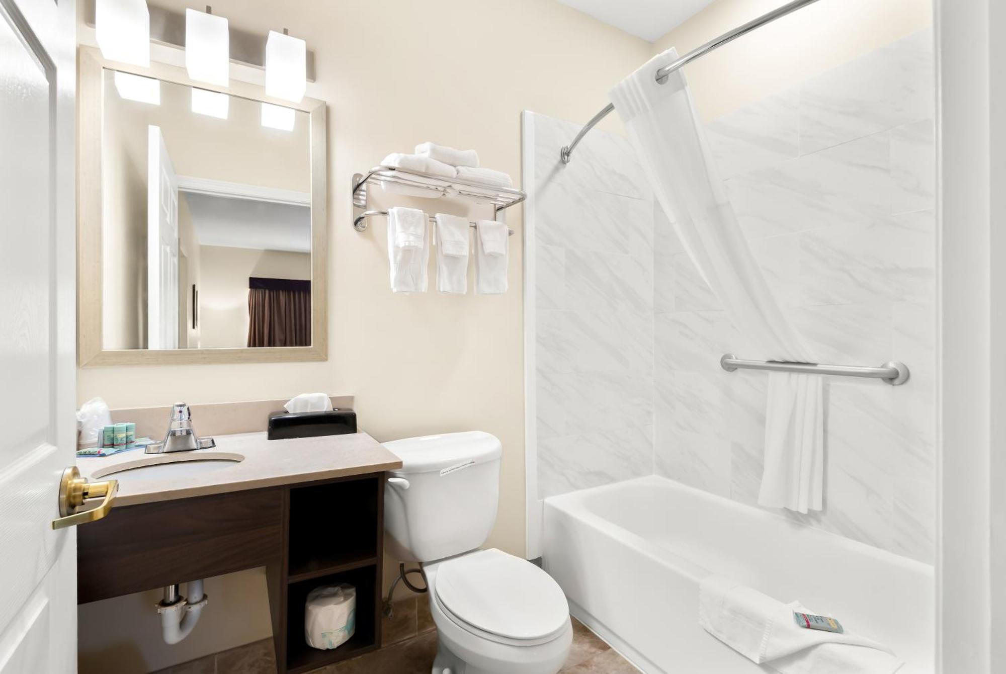 Best Western Palmyra Inn & Suites Kültér fotó
